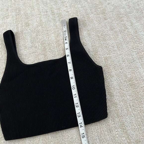 Aritzia Babaton Arjun Sculpt Knit Black Ribbed Tank Crop Top M - Picture 5 of 10